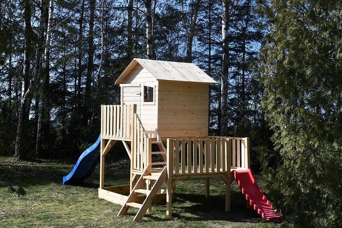 Drewniany domek ogrodowy dla dzieci - Hipcio z dwoma ślizgami